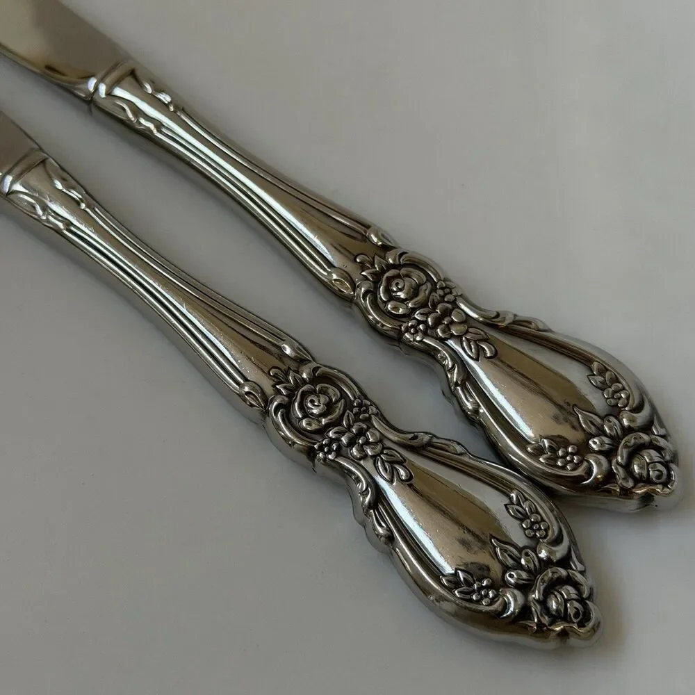 2pc Oneida Plantation Betty Crocker Steak Knives 9 1/8” Stainless Community
